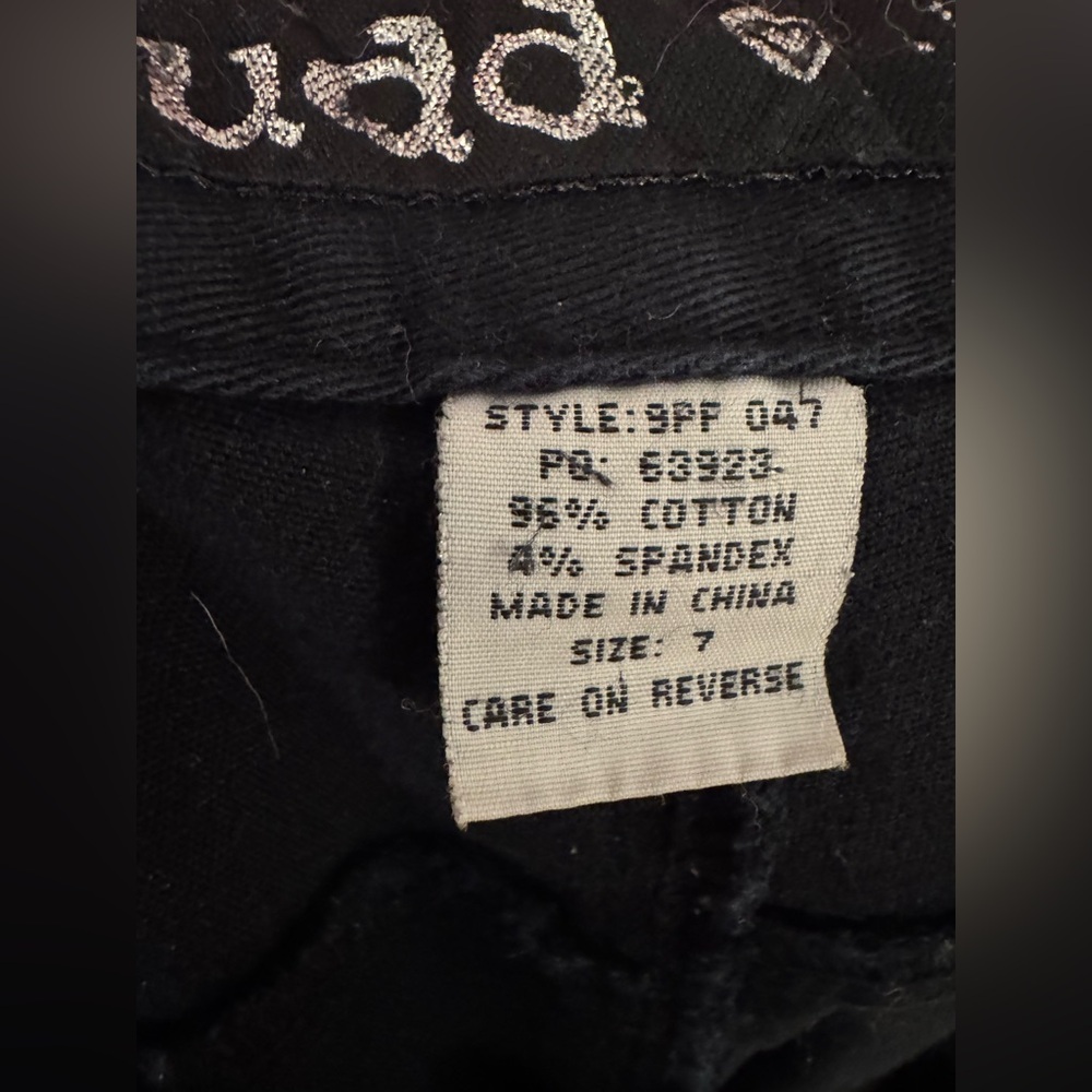 Vintage Mudd low rise soft stretch twill black cargo flares with 34” inseam - Picture 7 of 7